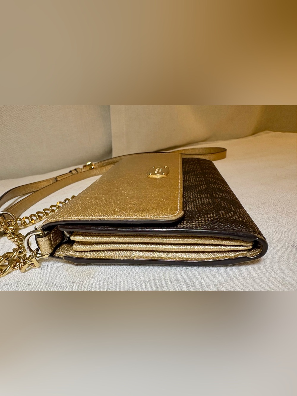Michael Kors Jet Set Item Large Phone Crossbody Wallet Clutch Gold Brown MK Logo - Picture 7 of 15